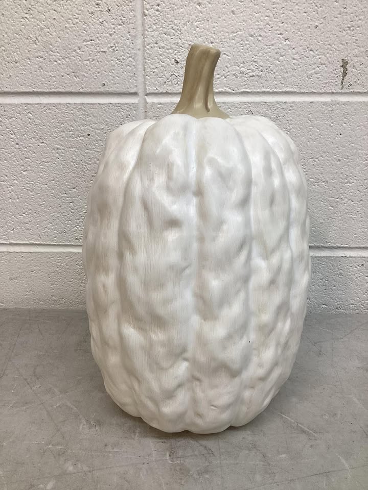 Hyde & EEK! Boutique Large Pumpkin Figurine