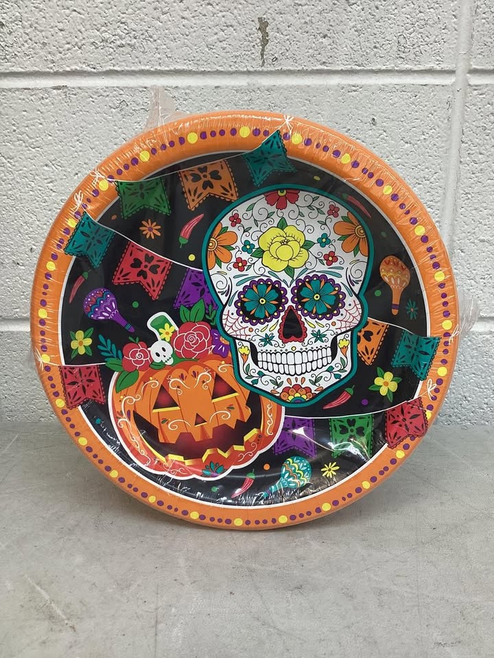 Member's Mark Halloween Paper Plates, 10”, 85 ct.