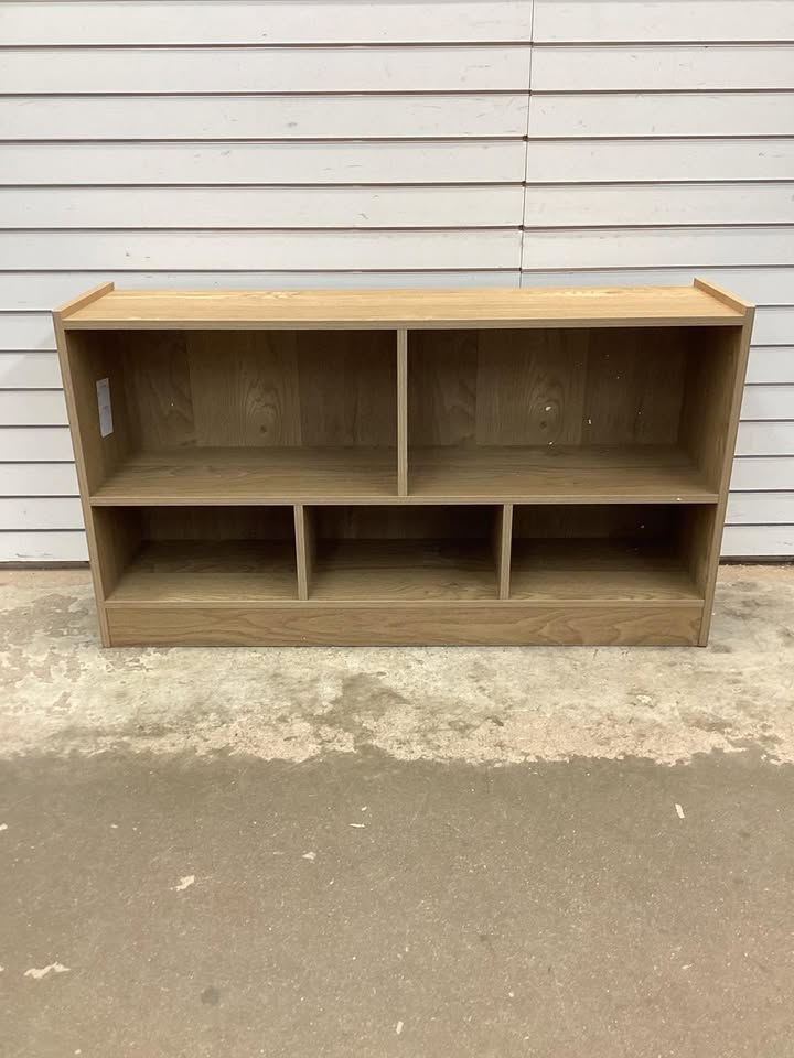 Wooden 5-Section 2-Tier Open Shelving Kids Bookcase