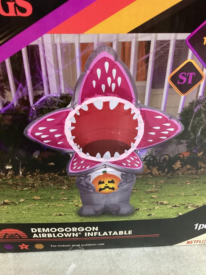 Stranger Things Demogorgon Airblown Inflatable, 3.5 ft Tall, Lights Up, For Indoor and Outdoor Use