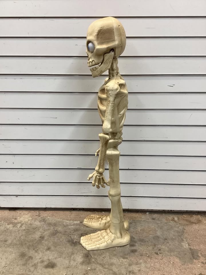 3 ft Halloween Classics Animated Dancing Skeleton