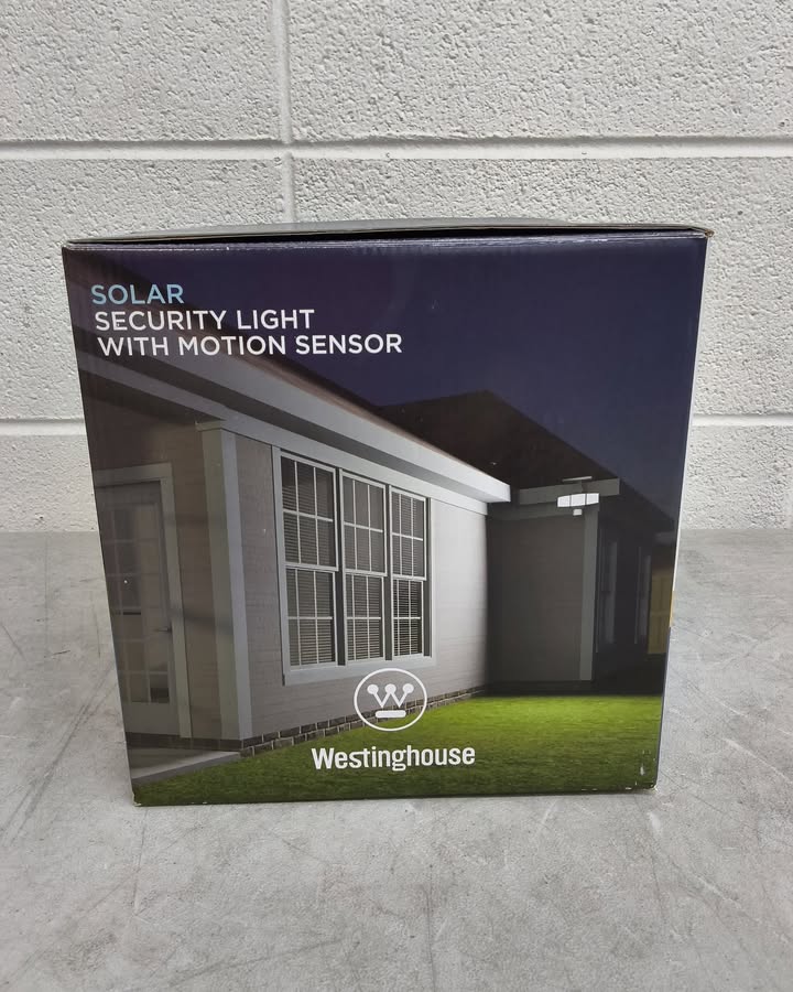 Westinghouse 2000 Lumen Solar Triple Head LED Security Light