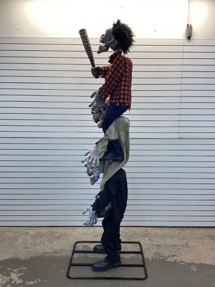 7.5ft Gruesome Grounds Zombie Trio Animatronic