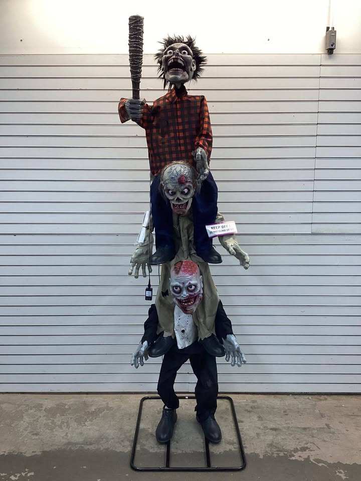 7.5ft Gruesome Grounds Zombie Trio Animatronic