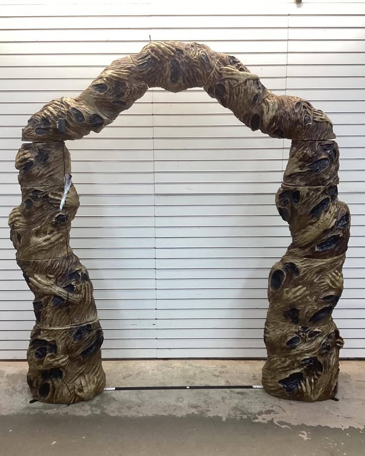 Home Accent Holiday 7 FT H 6.6 FT W Grave & Bones LED Twisted Souls Archway