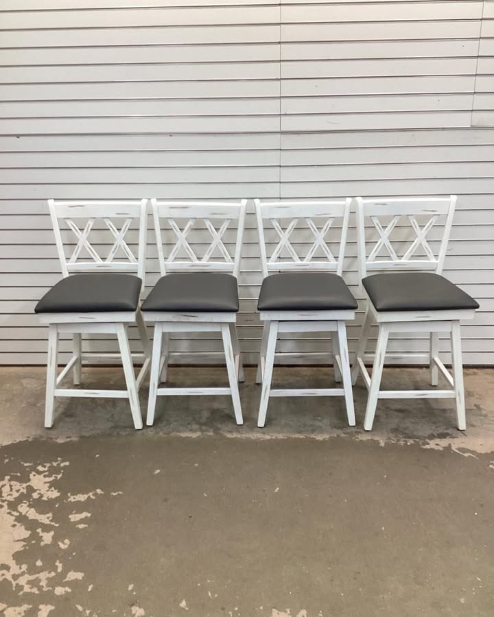 38 in. H Set of 4 Barstools Swivel Counter Height Chairs w/Rubber Wood Legs White