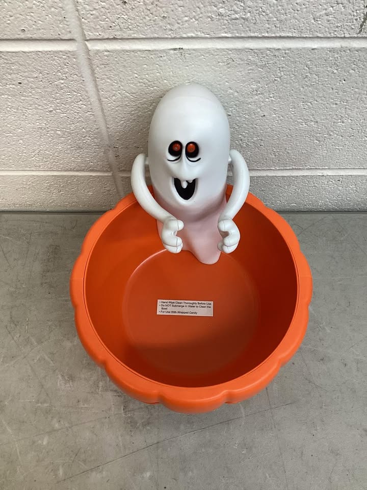 Hyde & EEK! Boutique Light Up Jack-O-Lantern Halloween Candy Bowl