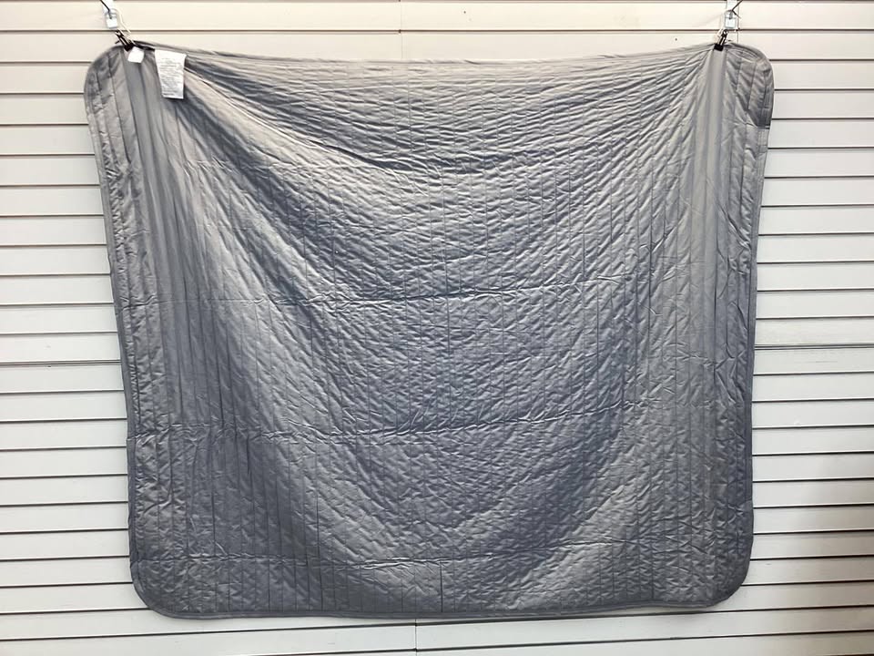 Hudson & Main Cooling Throw Blanket