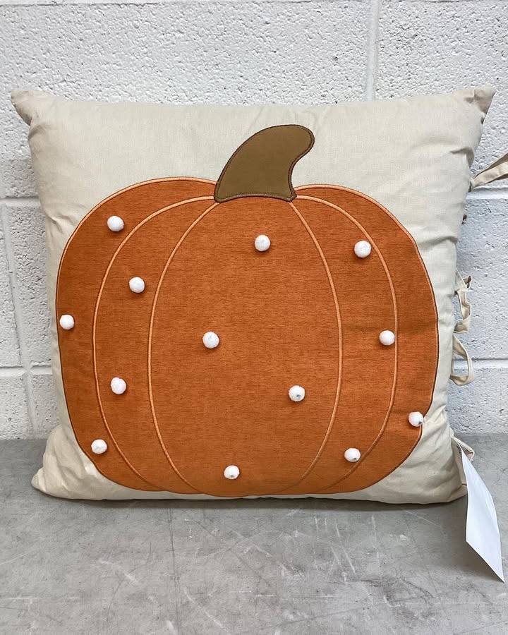 Member's Mark Harvest & Halloween Pumpkin Accent Pillow