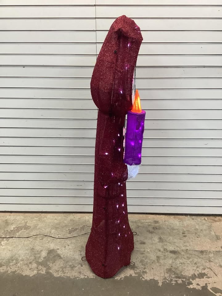 Member’s Mark 5Ft LED Pre-Lit Reaper Pal