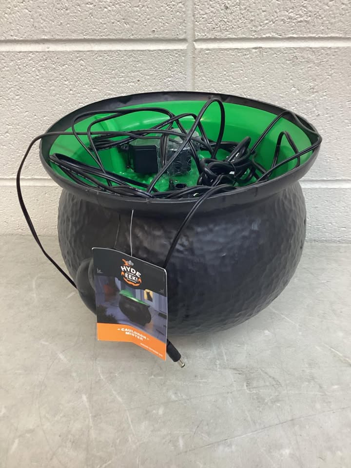 Hyde & EEK! Boutique Cauldron Mister