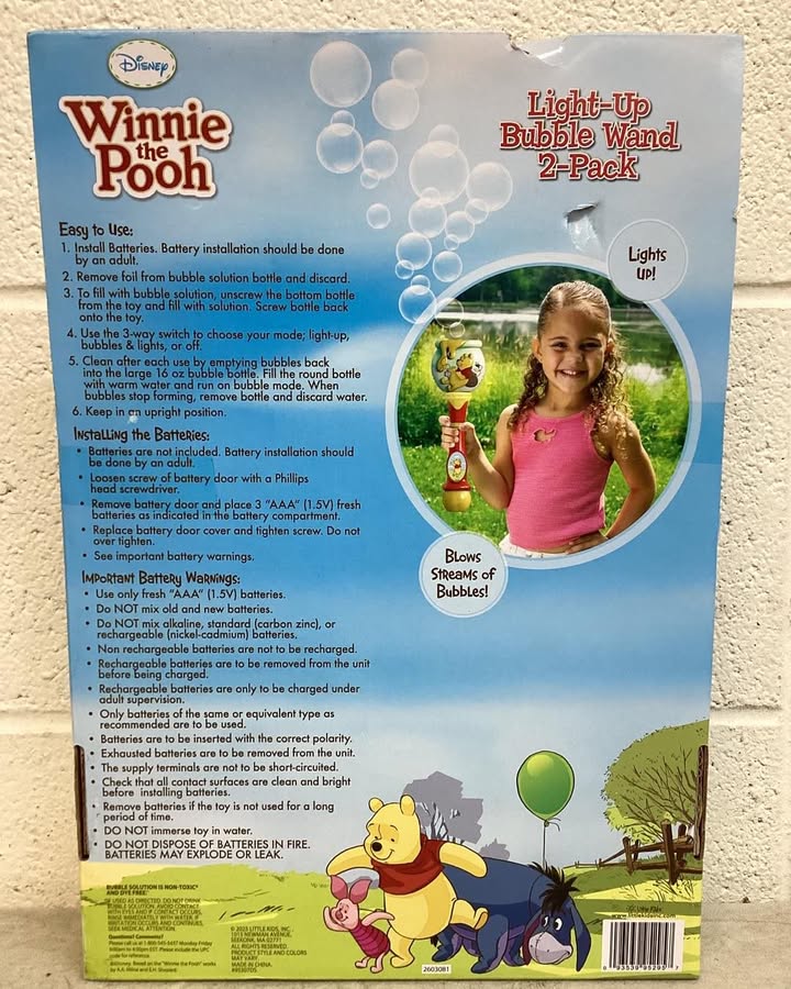 Little Kids Winnie The Pooh Light-Up Bubble Wands, 2 pk.