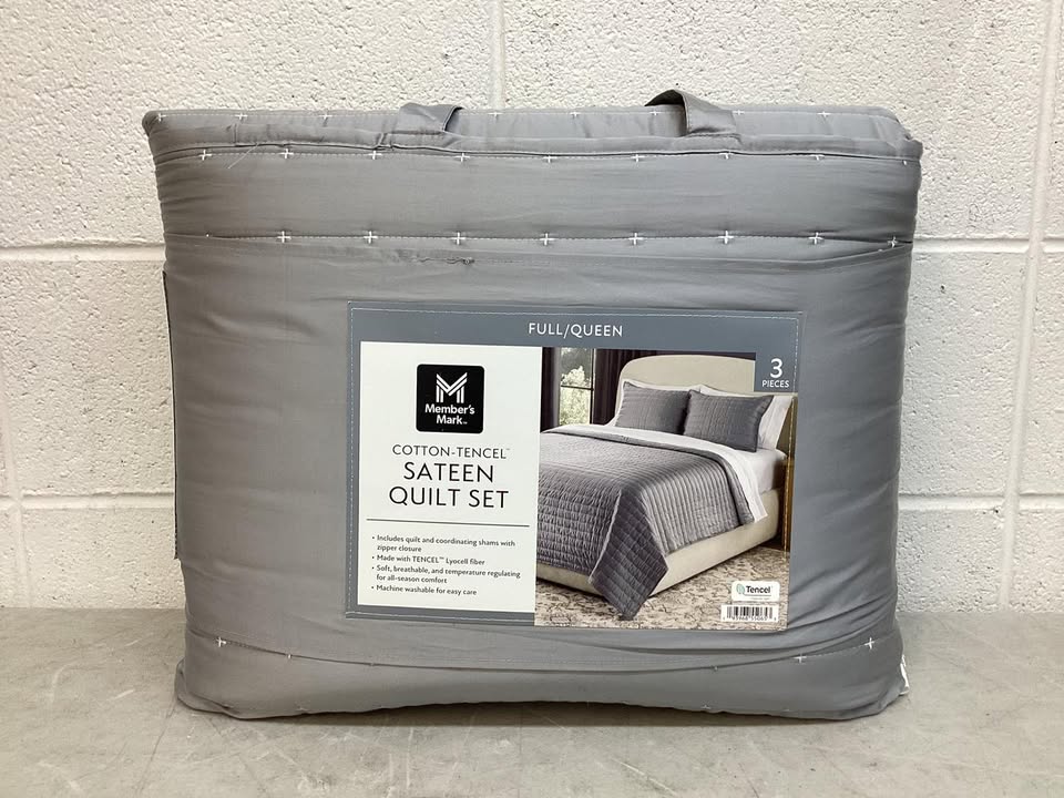 Member’s Mark 3-Piece Cotton-Tencel Sateen Quilt Set - Full/Queen Size