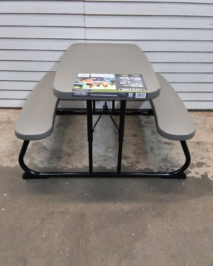Lifetime Children's Picnic Table