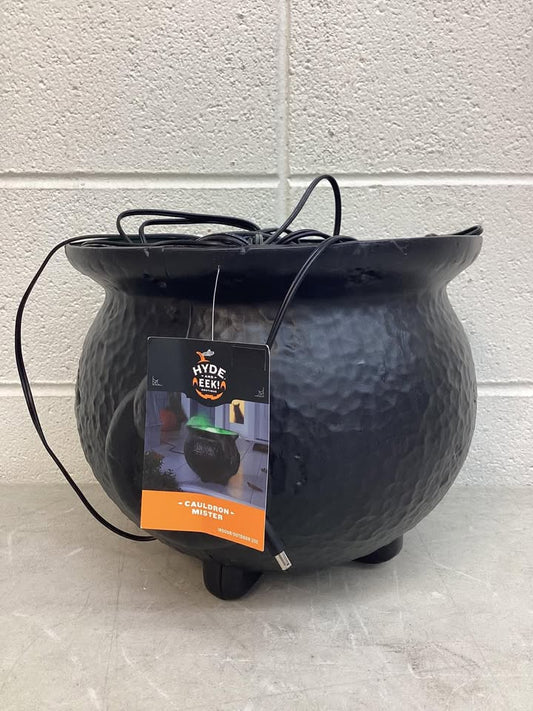 Hyde & EEK! Boutique Cauldron Mister