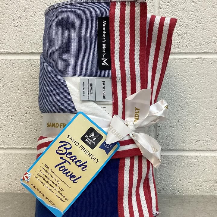 Member's Mark Adult Sand-Friendly Beach Towels