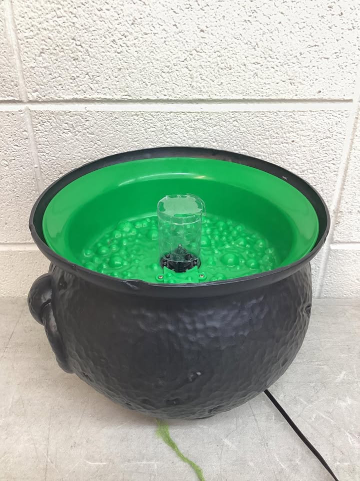 Hyde & EEK! Boutique Cauldron Mister