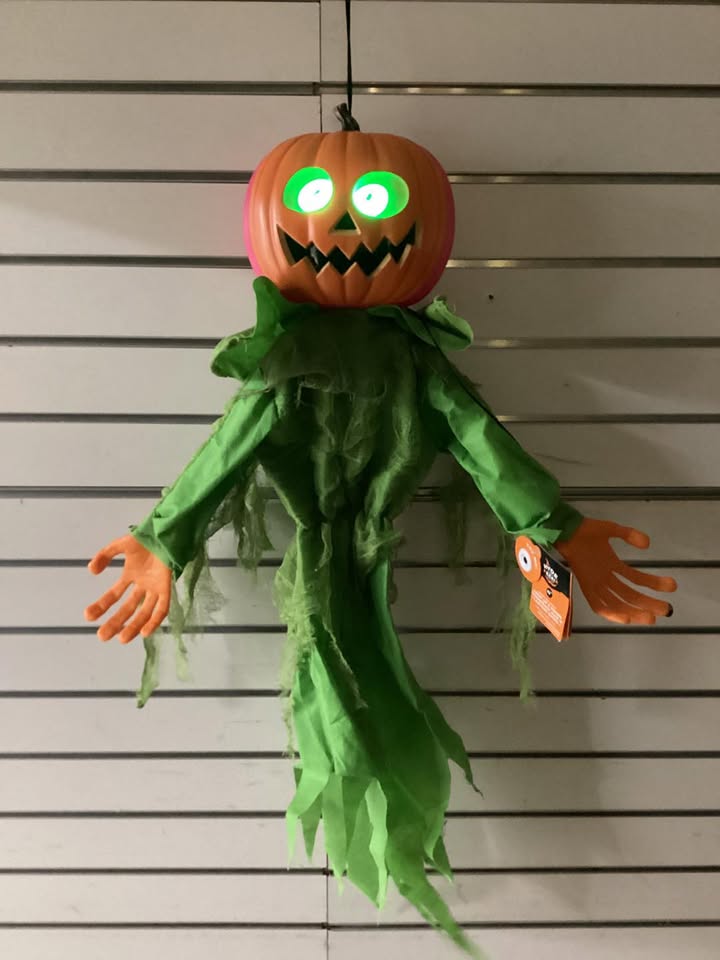 Hyde & EEK! Boutique Wall Hanging Gordo Pumpkin
