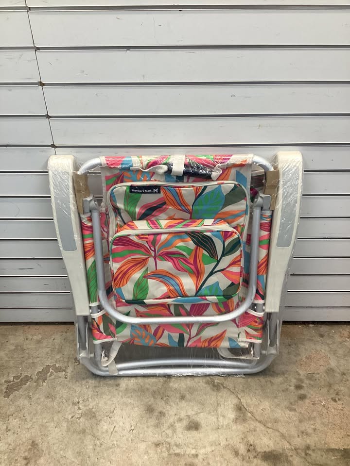 Member’s Mark 5 Position Lay Flat Beach Chair