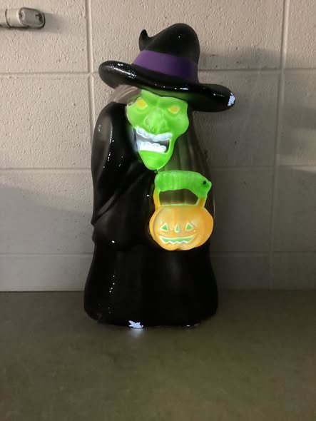 Brand New Target Hyde & EEK! Boutique 23-Inch Light & Sound Witch Blow Mold