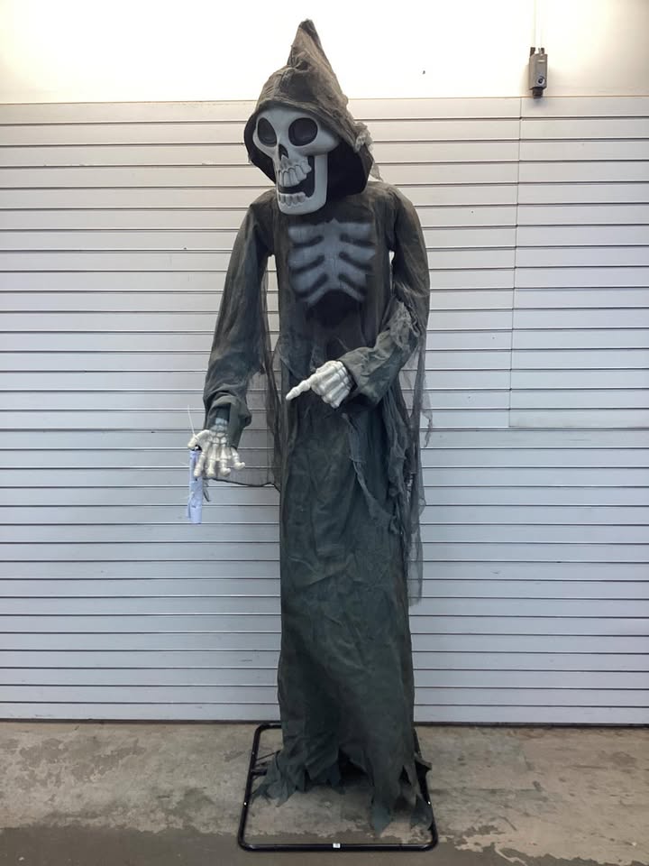 new 8 ft. Light Up and Sound Animated Bruce Reaper
