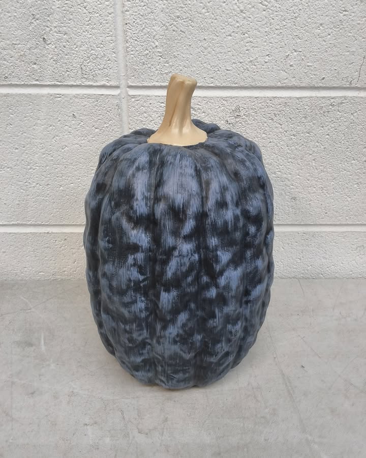 Hyde and EEK! Boutique Large Pumpkin Figurine