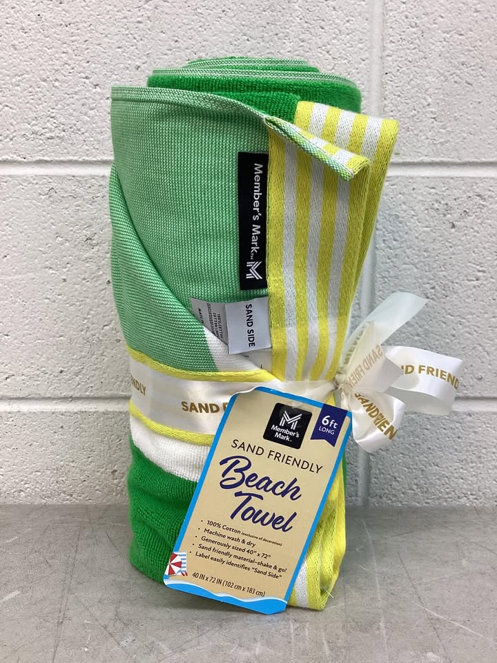 Members Mark Sand Friendly Beach Towel