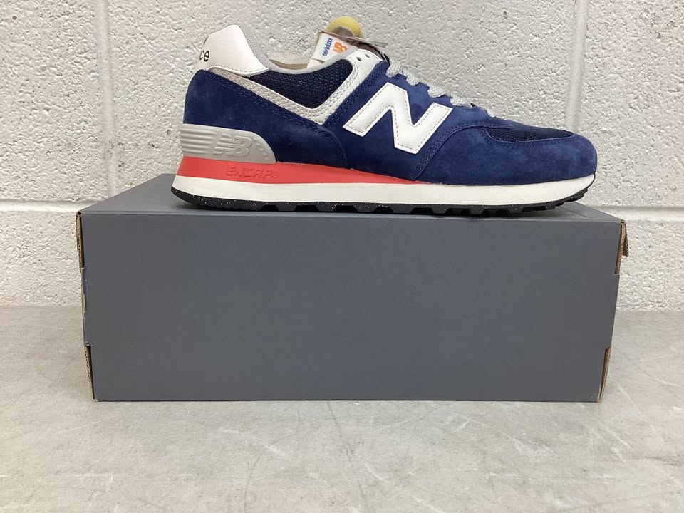 New Balance 574 Classic Sneaker, Size 7