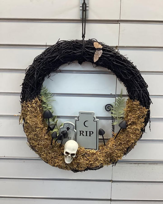 16" Twig Tombstone Halloween Scene Wreath