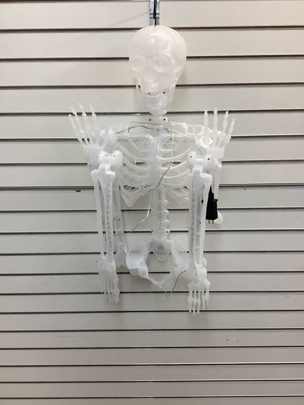 Member's Mark 5' Pre-Lit Color Changing Poseable Skeleton
