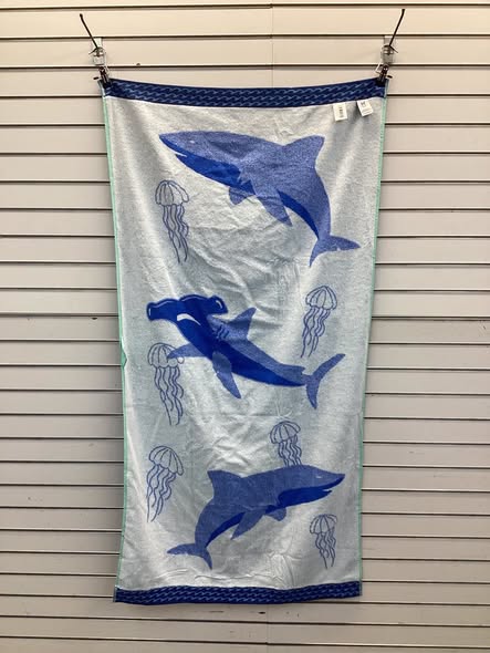 Member's Mark Kids Beach Towel, 30" x 60"