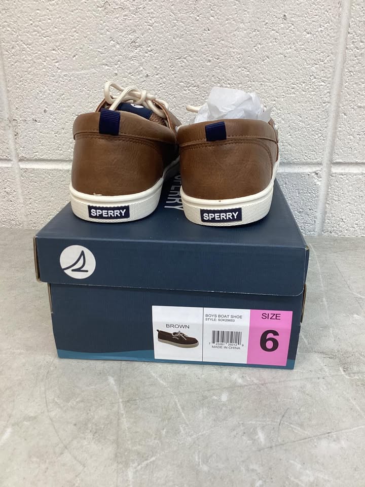 Sperry Boys Boat Shoe, Size 6