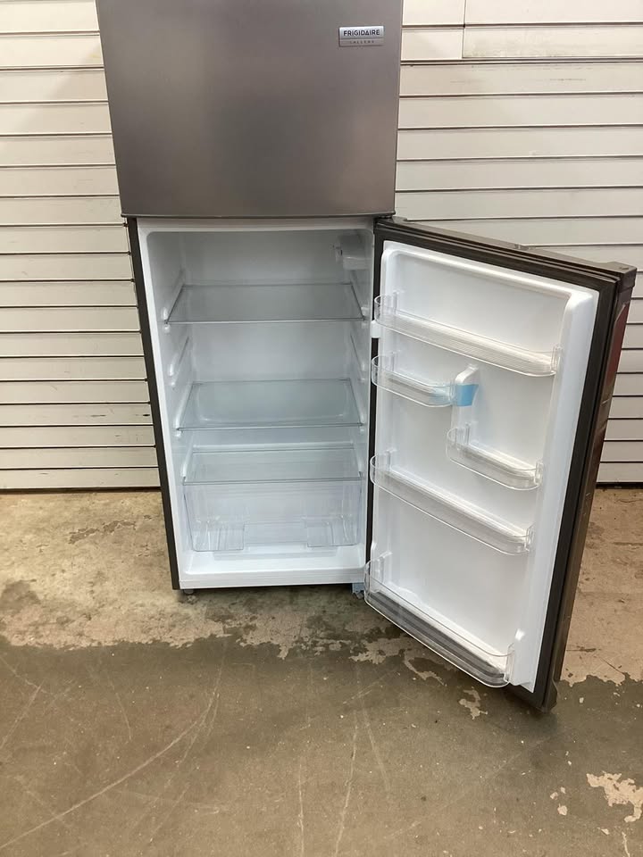 Frigidaire Gallery 7.5 Cu. Ft. Top Mount Fridge