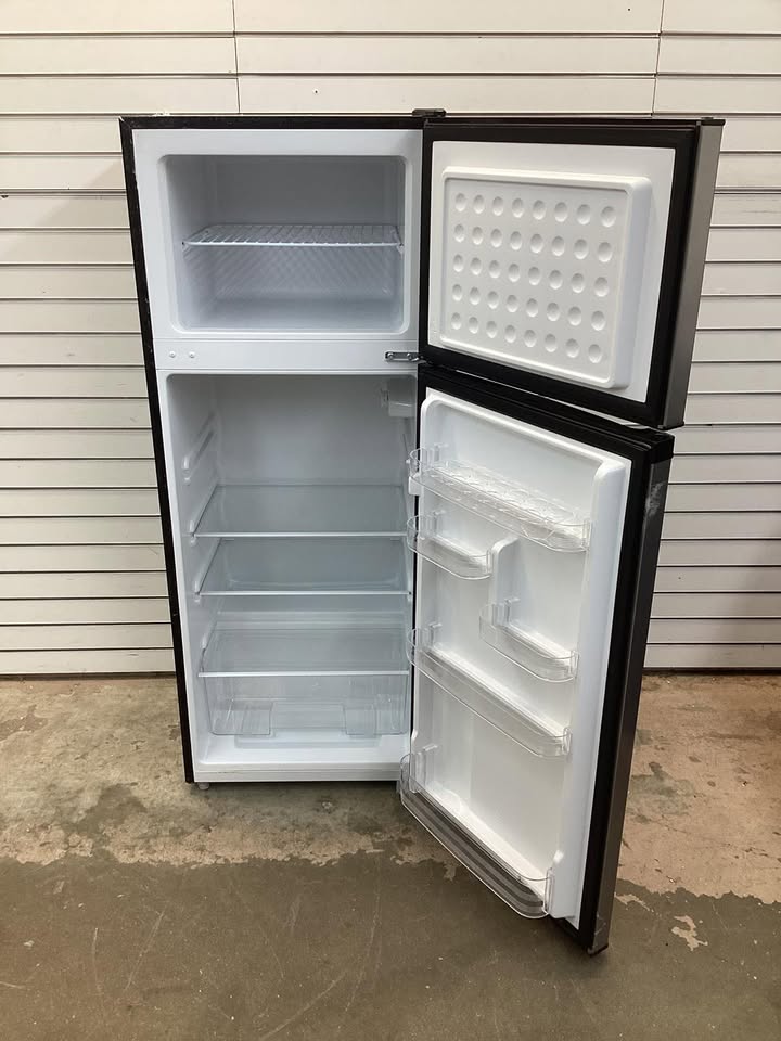 Band New 7.5 cu. ft. Mini Refrigerator with Top Freezer in Stainless Look
