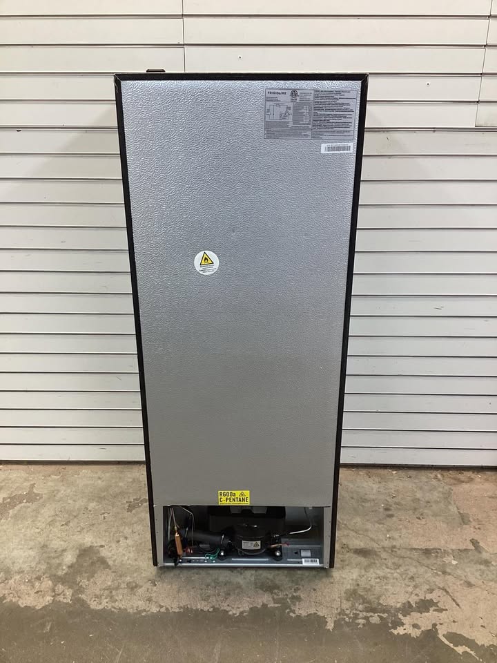 Band New 7.5 cu. ft. Mini Refrigerator with Top Freezer in Stainless Look