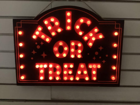 Hyde & EEK! Boutique Halloween Light-Up Marquee "Trick or Treat" Sign