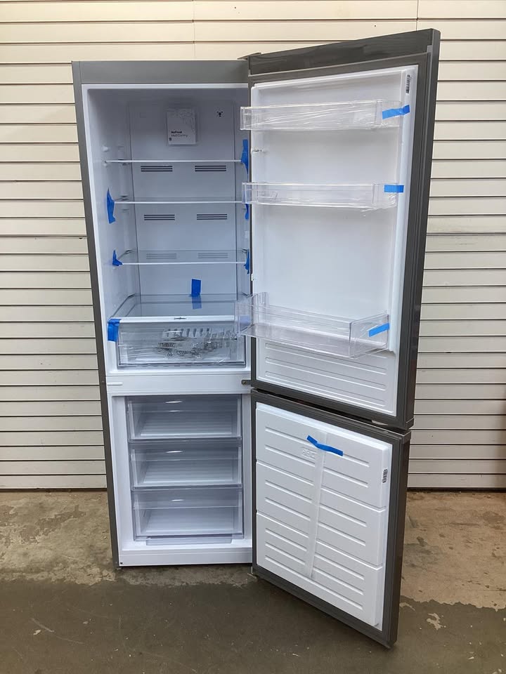 Hamilton Beach 11.5-cu ft Standard-Depth 23.6-in Wide Bottom-Freezer Refrigerator Stainless Steel ) Garage Ready