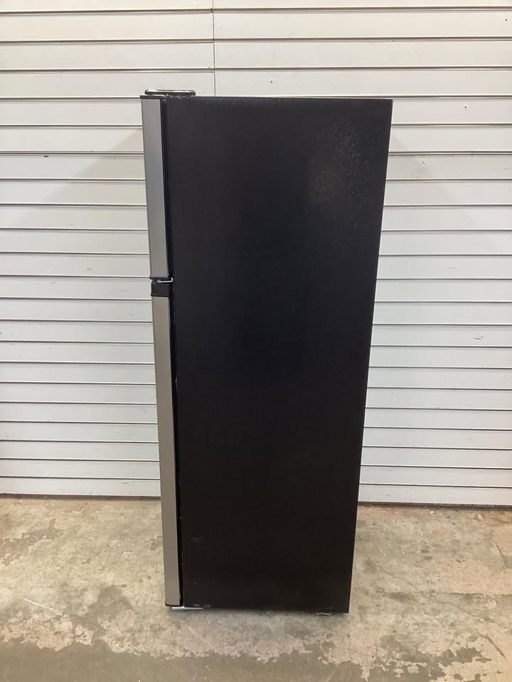 7.5 cu. ft. Mini Refrigerator with Top Freezer in Stainless Look