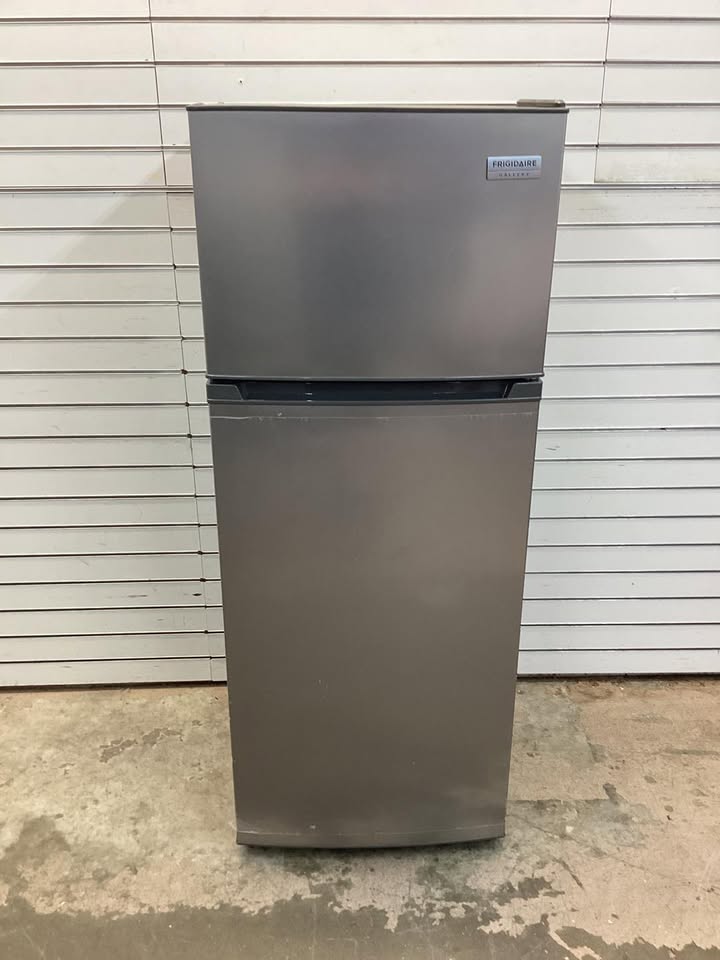 Frigidaire Gallery 7.5 Cu. Ft. Top Mount Fridge