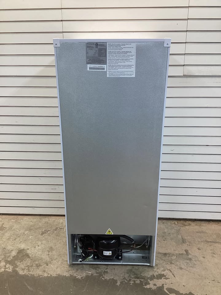 Frigidaire 10 cu. ft. Upright Freezer, Garage Ready in White