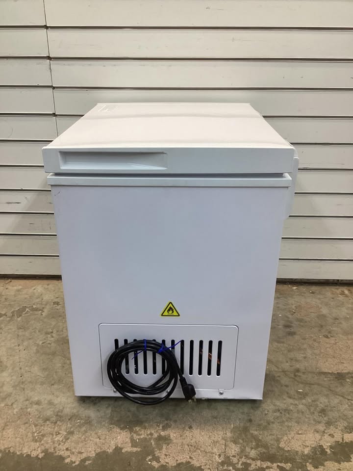 Frigidaire 2.1 cu. ft. Manual Defrost Convertible Chest Freezer, Garage Ready in White