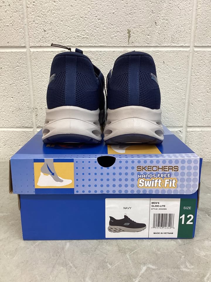 Skechers Men's Glide-Lite Swift Fit Sneaker