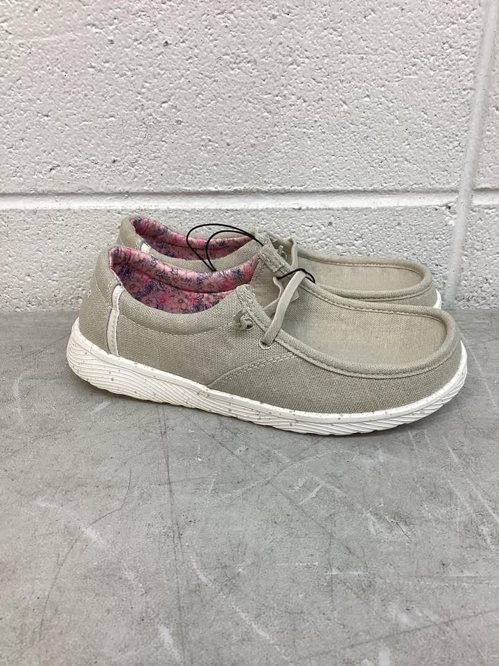 Eddie Bauer Women's Canvas Loafer, Size 7