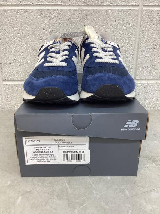 New Balance 574 Classic Sneaker, Size 7