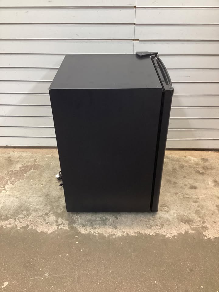 Frigidaire 2.5 cu ft Compact Refrigerator with Chiller Compartment