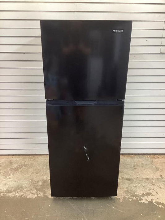 Frigidaire 10 cu. ft. Retro Top Freezer Refrigerator in Black