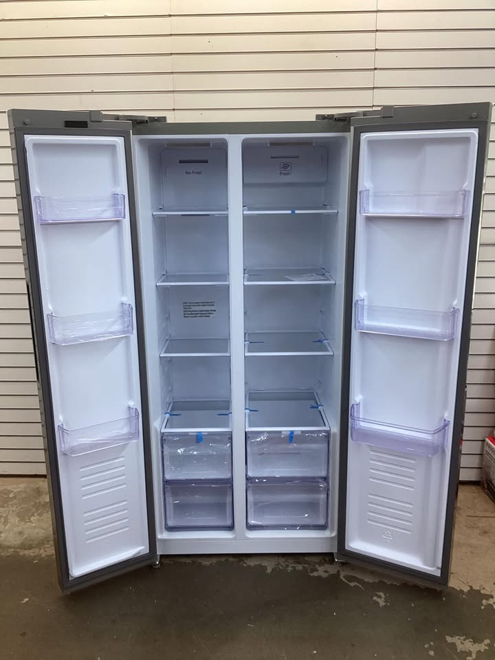 Hamilton Beach 15.6 cu. ft. Side By Side Refrigerator in Stainless Look