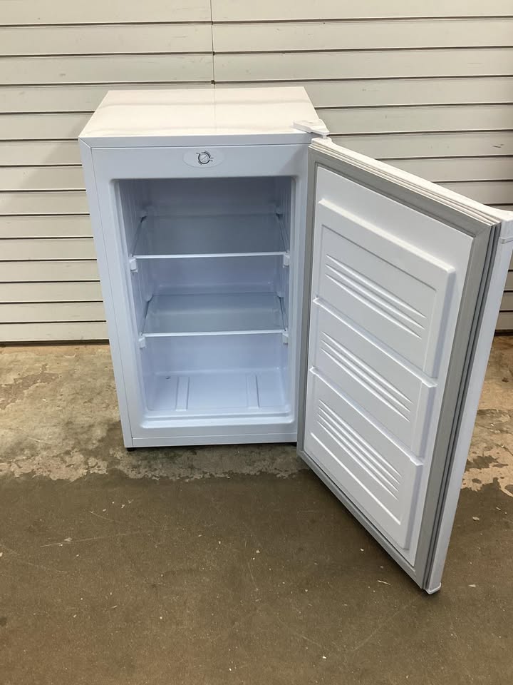 Lightly Used Frigidaire 3.3 cu. ft. Upright Convertible Refrigerator/Freezer in White