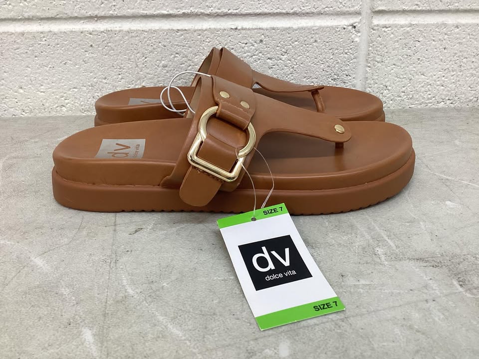 DV by Dolce Vita Women's Footbed Sandal, Size 7