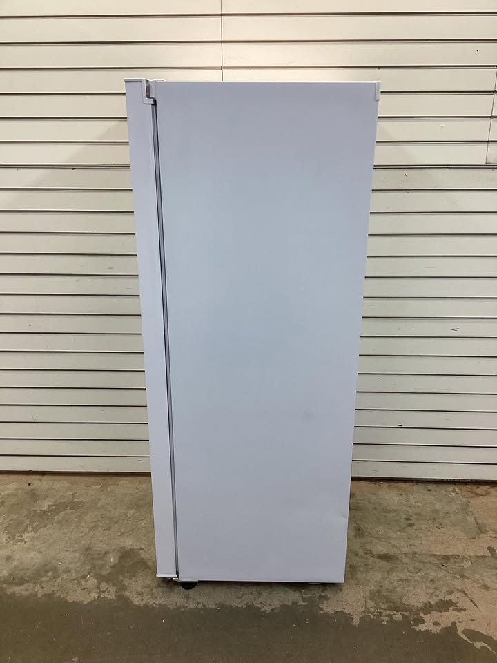 Hamilton Beach 10 cu. ft. Manual Defrost Upright Freezer in White